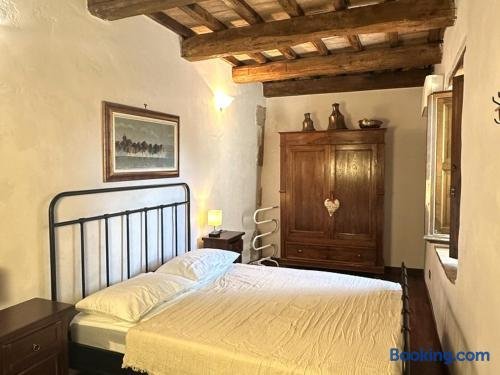 vicolo-di-sorano-bedroom-4x3